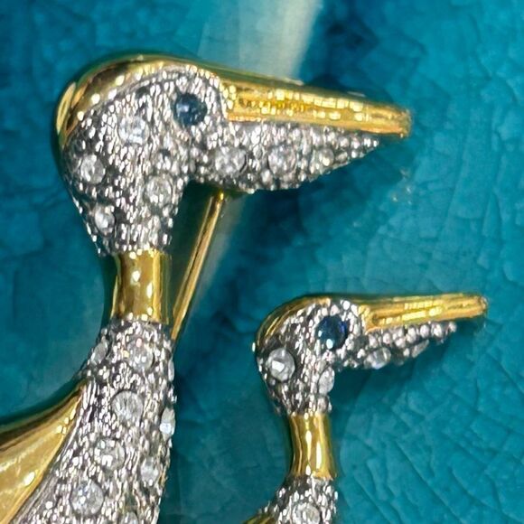 Mother & Baby Rhinestone Crystal Pelican Brooch Pin Women's Silver and Gold-tone - Picture 6 of 8